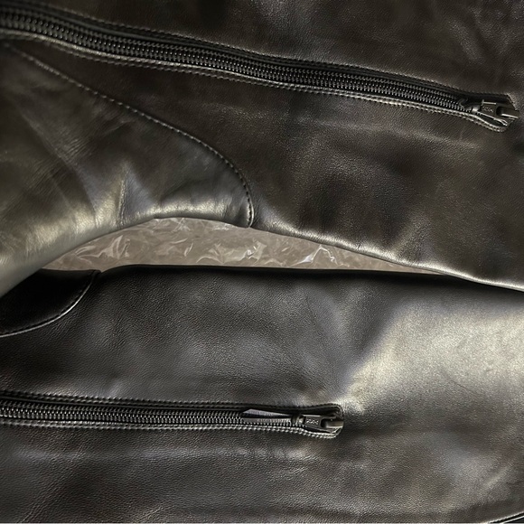 Stuart Weitzman Classic Leather Knee High Boots SZ 7 - Picture 15 of 16